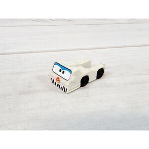 Super Wings World Airport Crew Larry Tug Vehicle Transform A Bots